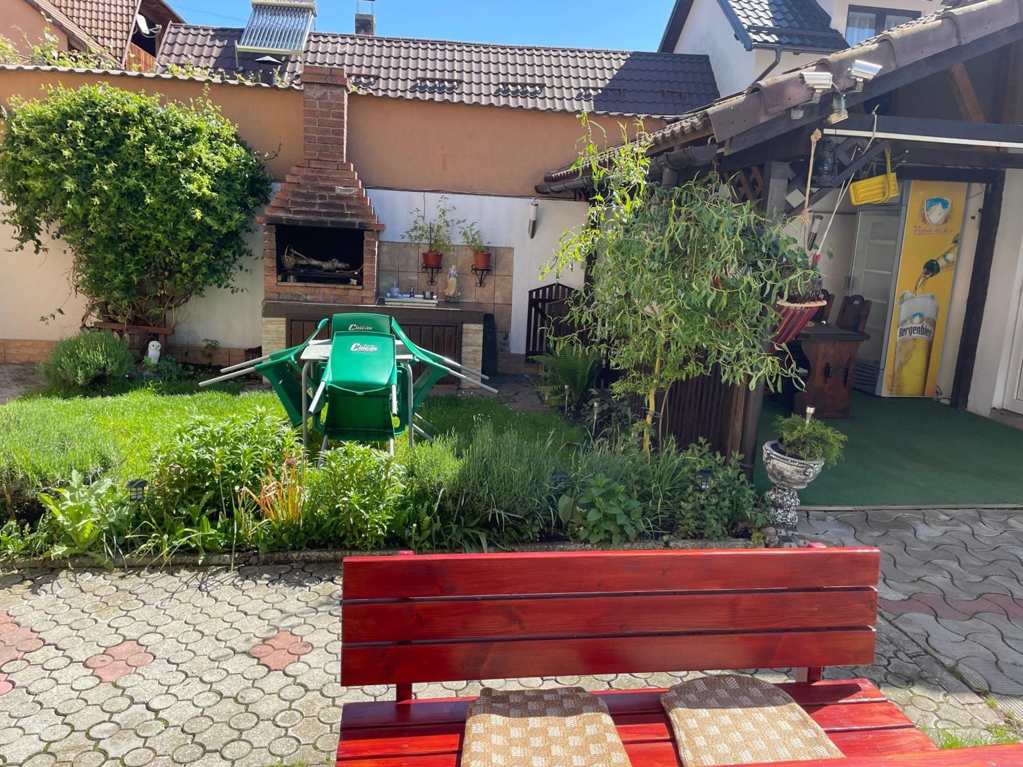 Appartamento Casa Nicoladis Zărneşti Esterno foto